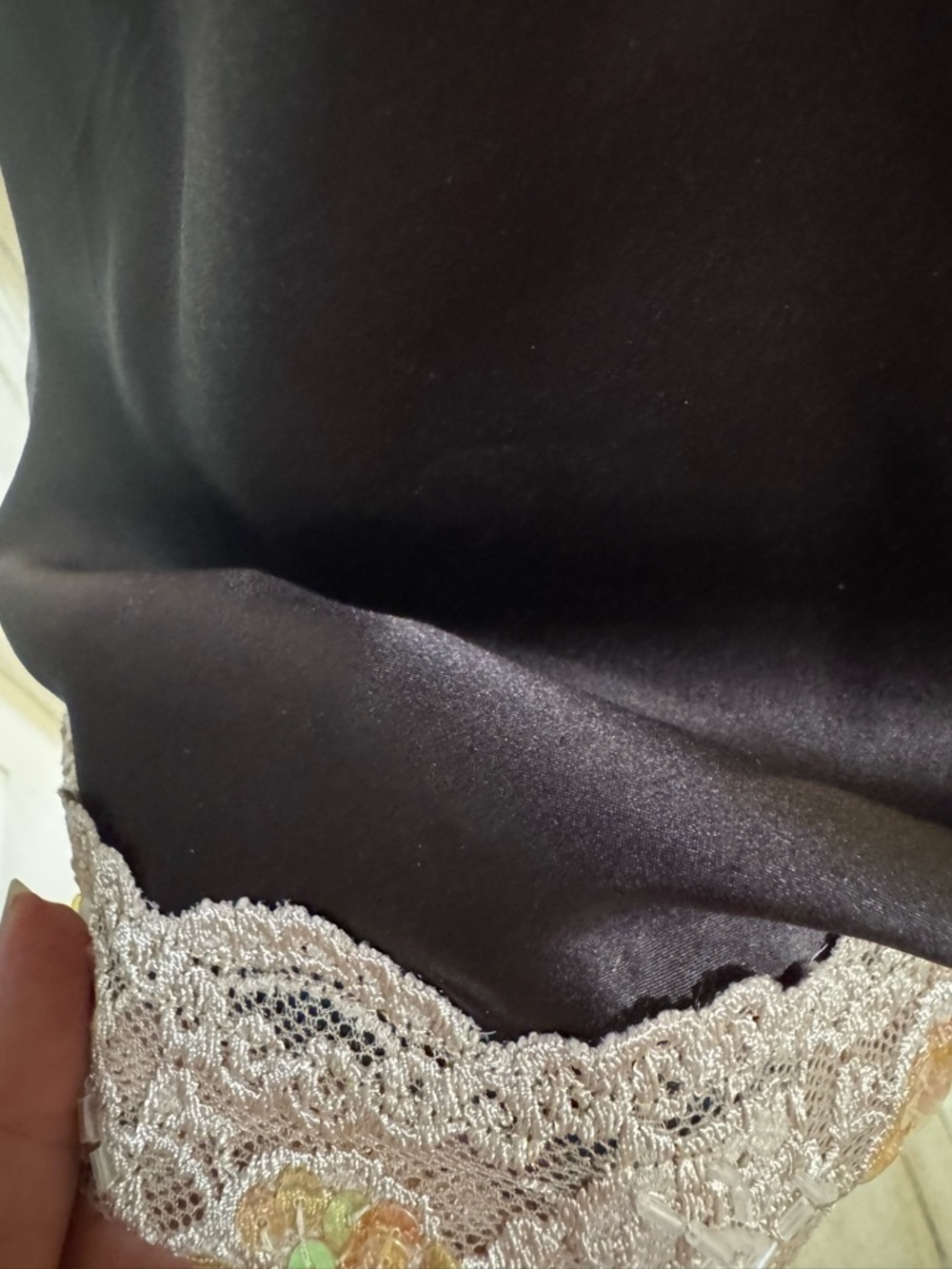New York & Company brown silk camisole, beige lace trim, adjustable straps, M. - Picture 11 of 15